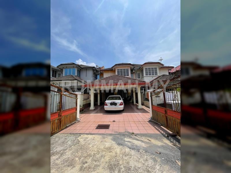 4-bedroom house in IMPIAN GEMILANG, SAUJANA IMPIAN, Selangor for sale - IMPIAN GEMILANG, SAUJANA IMPIAN RENOVATED AND EXTENDED