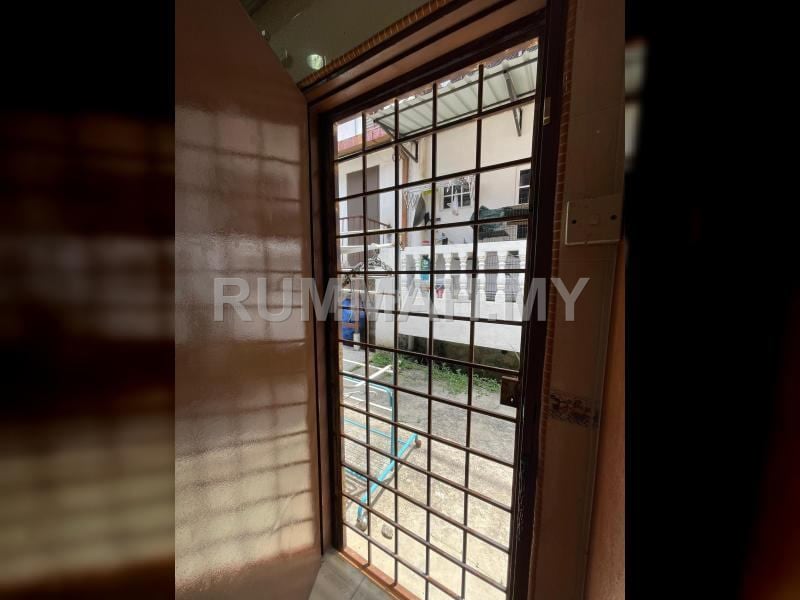 house in IMPIAN GEMILANG, SAUJANA IMPIAN, Selangor — photo 7