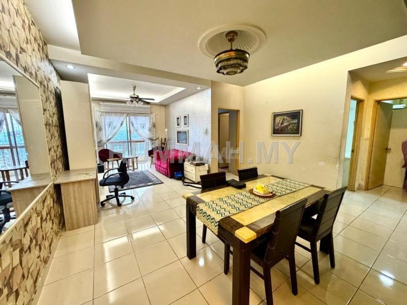 condo in Sri Ixora, Selangor — photo 2