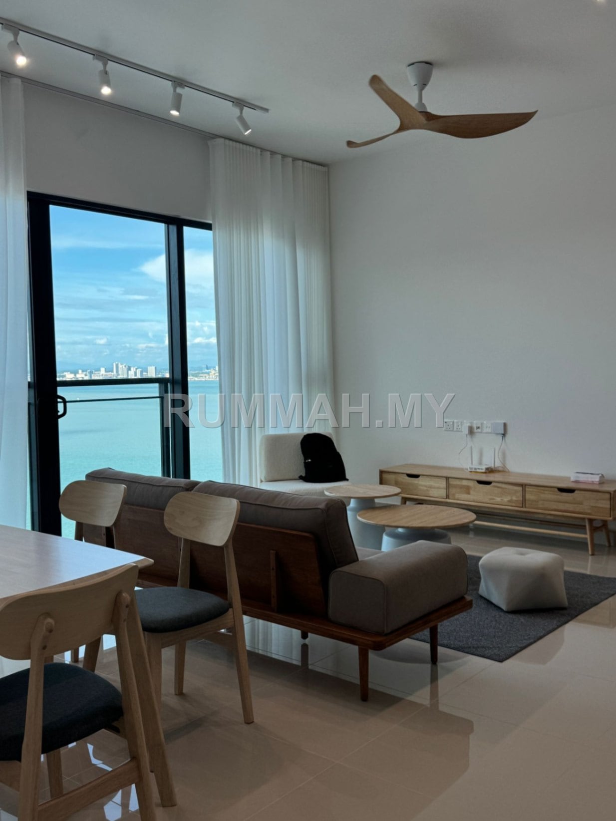 2-bedroom condo in Gelugor, Penang for rent - Mezzo, Gelugor | Seaview | 3 Carparks 