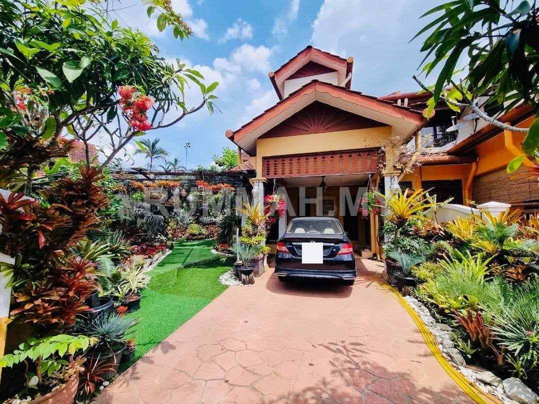 4-bedroom house in Puspa Alam Damai, Cheras, Kuala Lumpur for sale - Double Storey Terrace End Lot, Puspa Alam Damai, Cheras