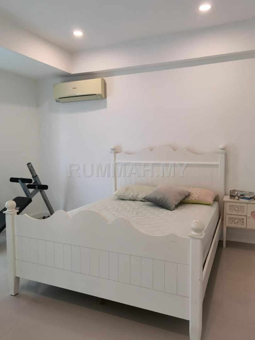 condo in Batu Uban, Penang — photo 6