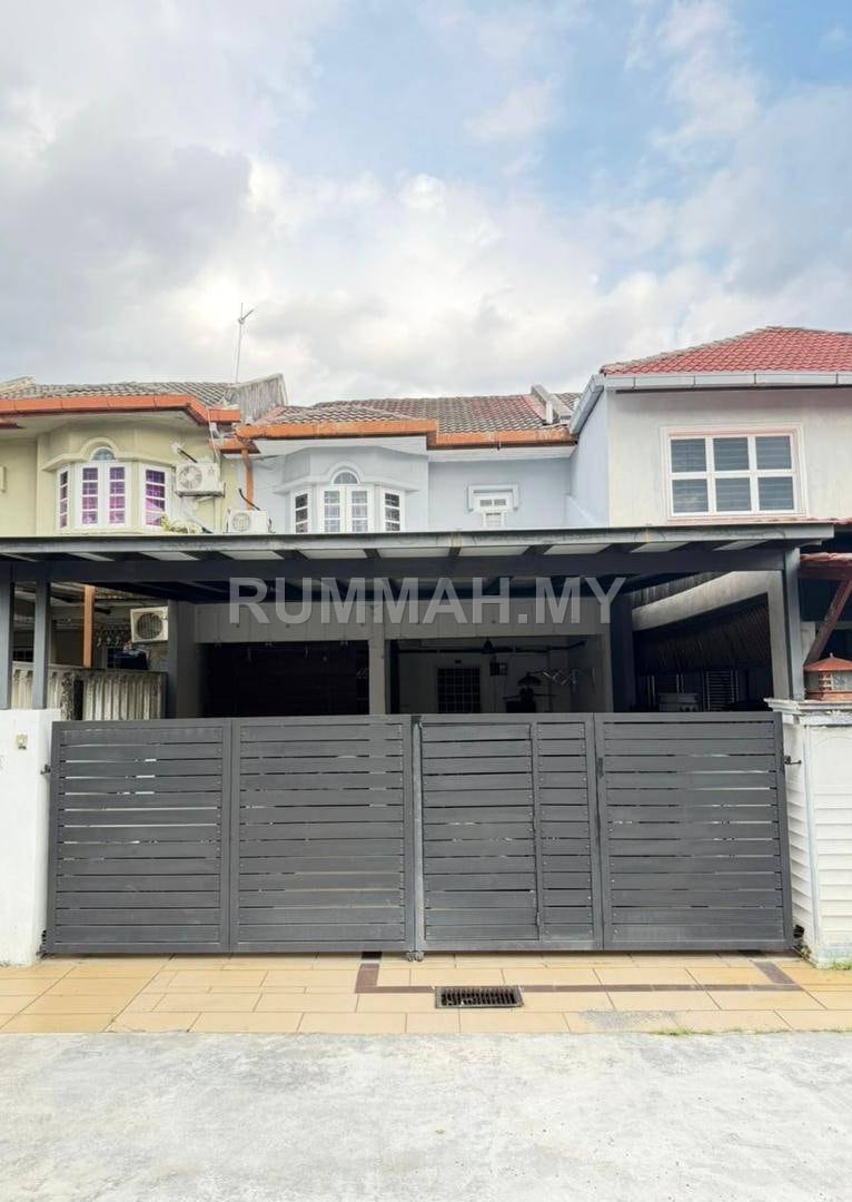 4-bedroom house in  Impian Jaya, Saujana Impian Kajang, Selangor for sale - Renovated & Extended Double Storey Terrace, Impian Jaya, Saujana Impian Kajang