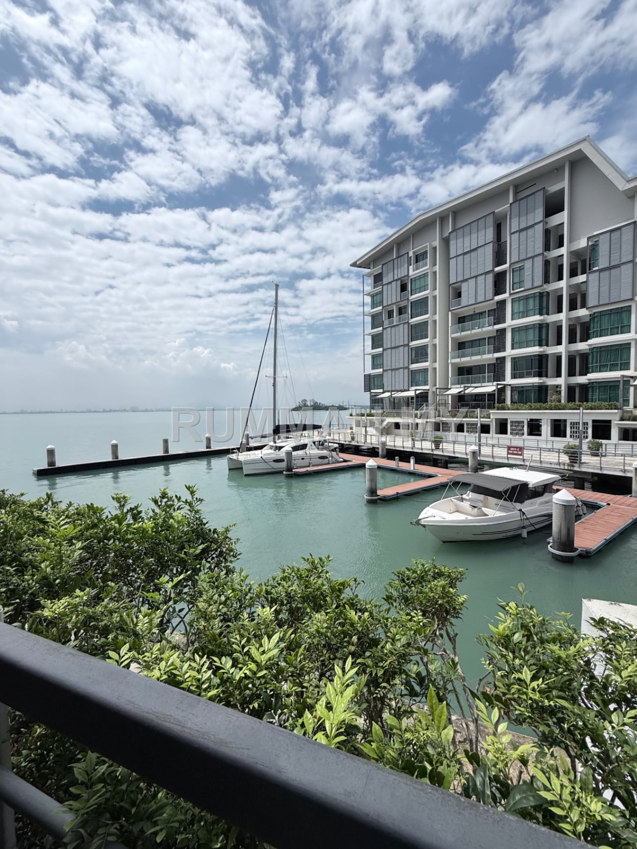 3-bedroom condo in Gelugor, Penang for sale - Condo for Sale @ The Light Collection, Gelugor | Fully Furnished