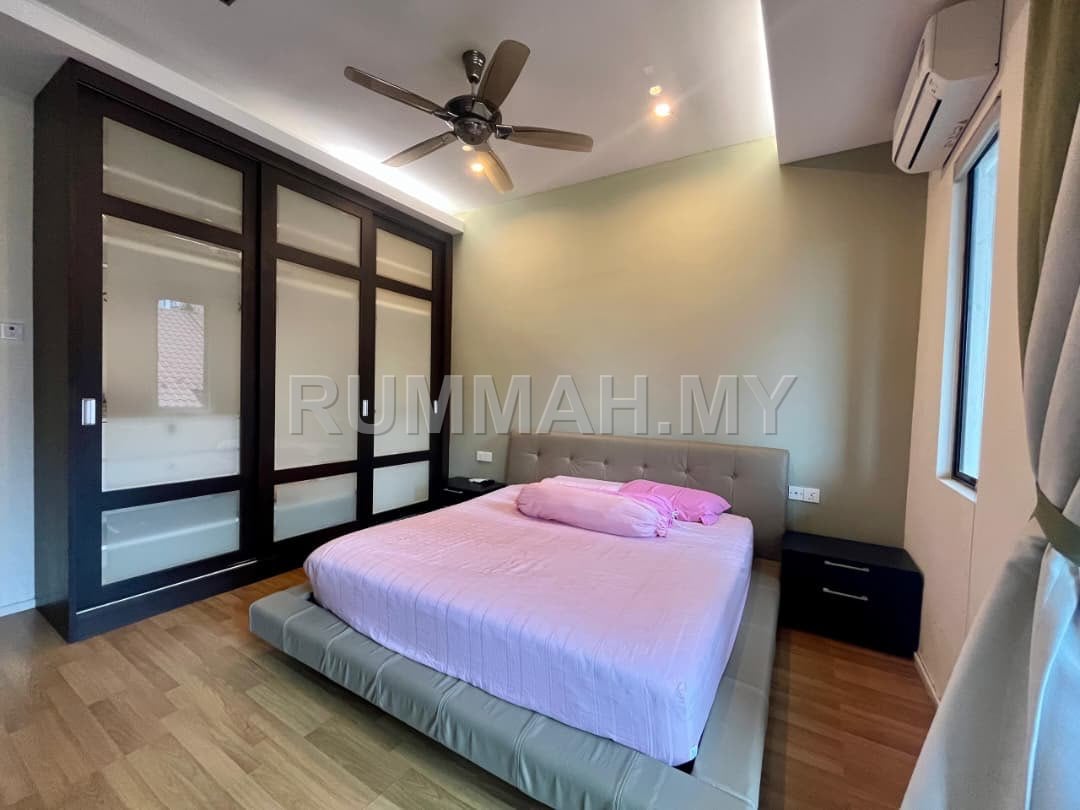 4-bedroom house in Tanjung Bungah, Penang for sale - 3-Storey Terraced House for Sale @ Alila home, Penang | Fully Furnished