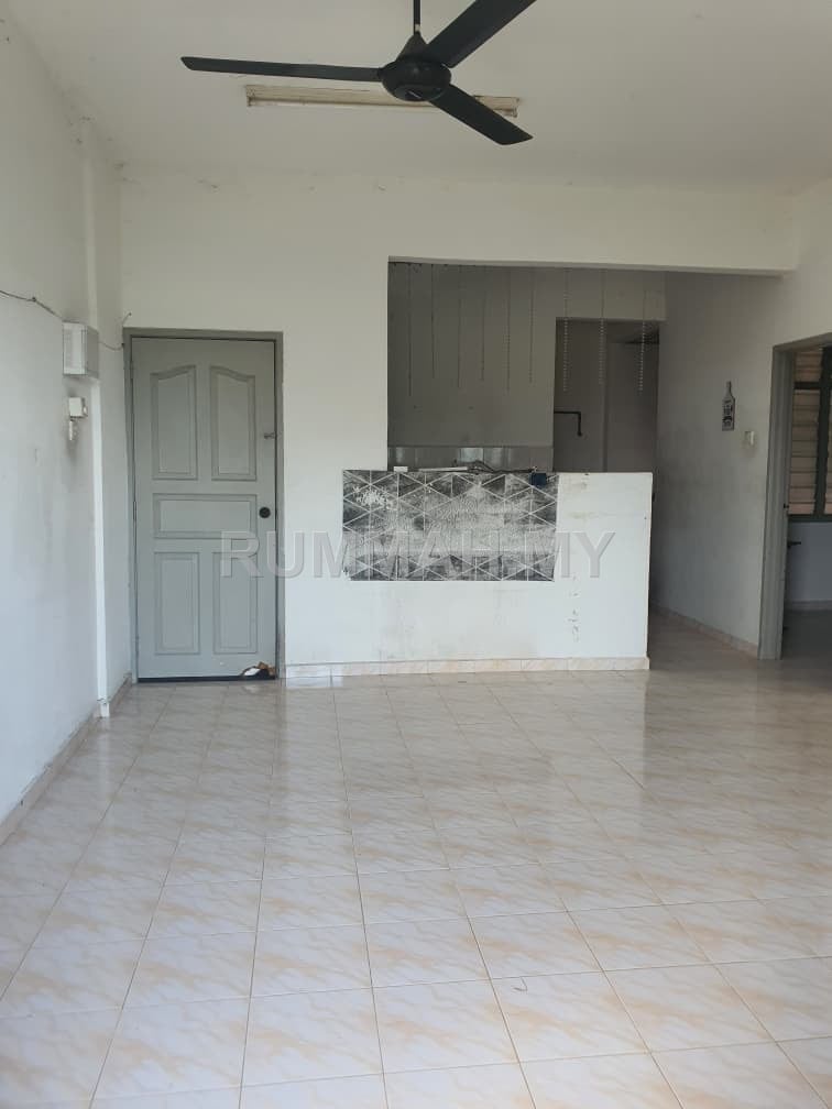 condo in Gelugor, Penang — photo 3