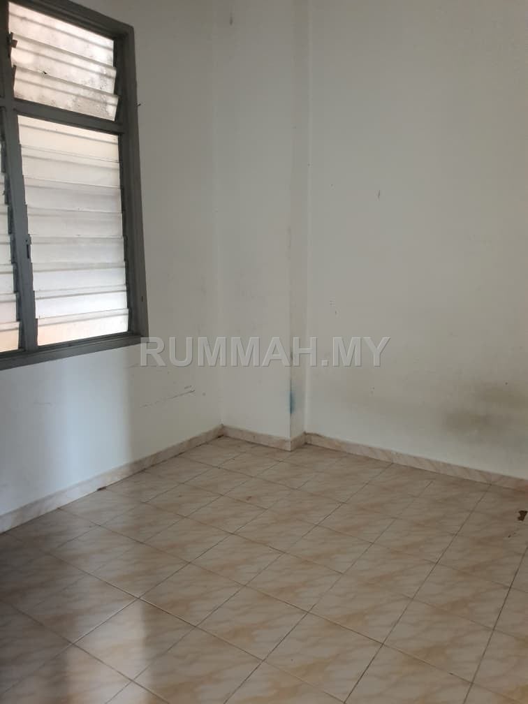 condo in Gelugor, Penang — photo 7