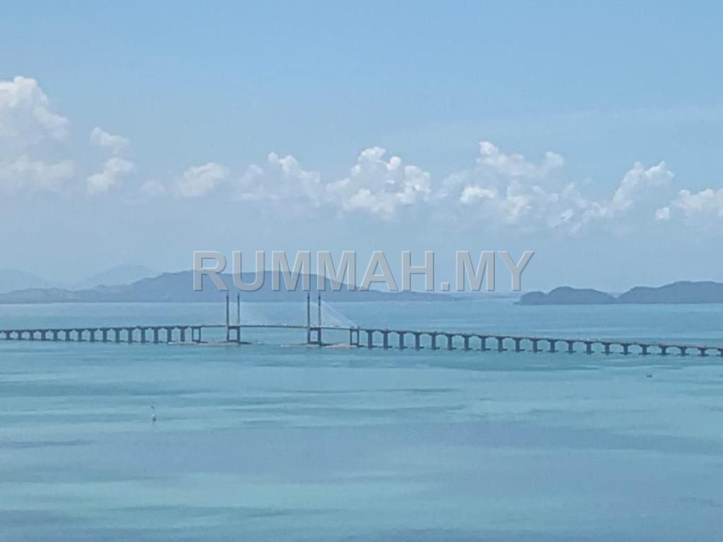 condo in Jelutong, Penang — photo 4