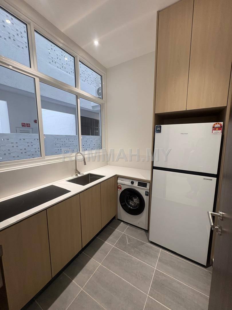 condo in Pulau Tikus, Penang — photo 4