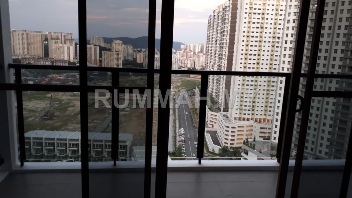 condo in Sungai Ara, Penang — photo 2