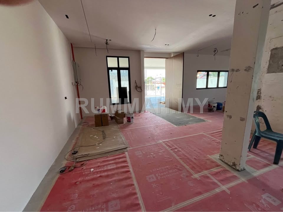 house in Gelugor, Penang — photo 2