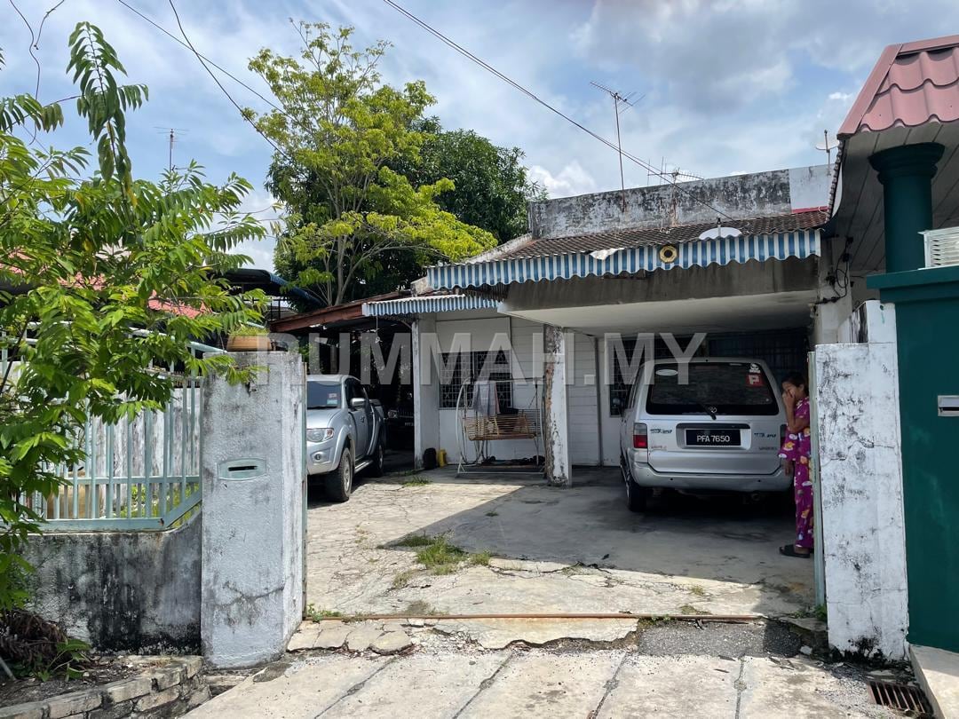 3-bedroom house in Nibong Tebal, Penang for sale - Taman Sentosa 1-Storey Semi-D 4004sf Basic Reno Nibong Tebal