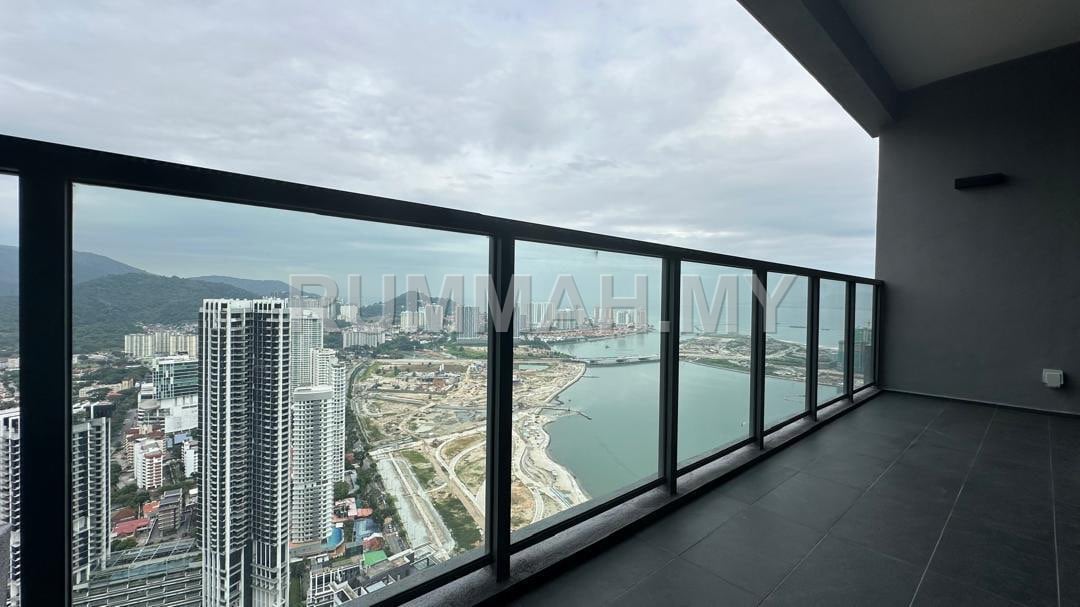 4-bedroom condo in George Town, Penang for sale - Penthouse for Sale @ Marriott Residences, George Town | Partly Furnished
