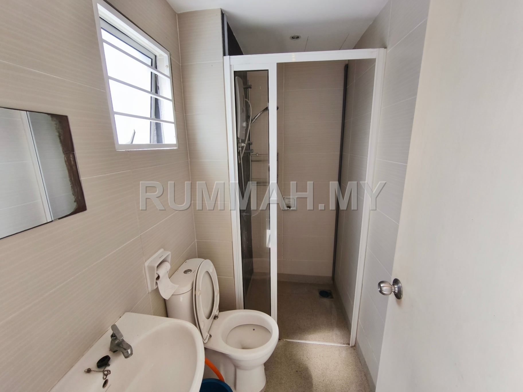 condo in Puchong, Selangor — photo 6