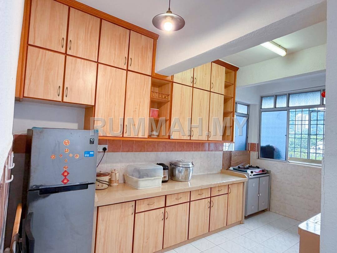 condo in Relau, Penang for sale - Villa Keroja Condo Corner Low Floor 700sf 1CP Fully Renovated Relau
