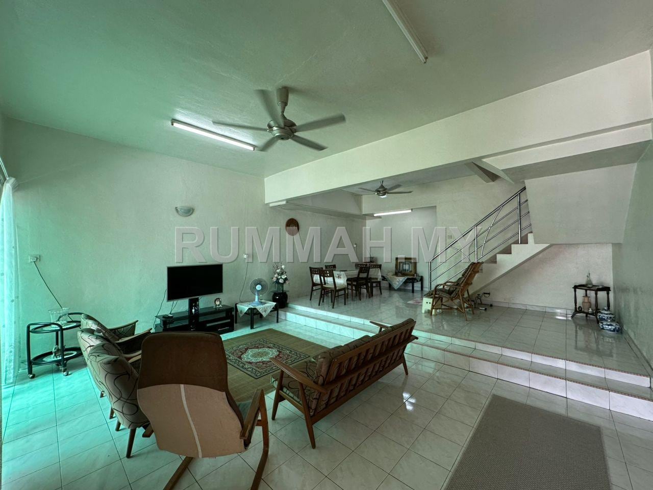5-bedroom house in George Town, Penang for sale - Greenlane 2 storey terrace lintang delima freehold concrete