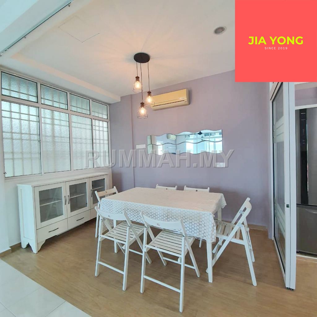 2-bedroom condo in Tanjung Tokong, Penang for sale - The bayu tanjung tokong low density 