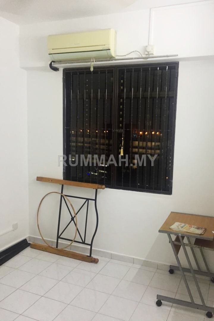 condo in Jelutong, Penang — photo 5