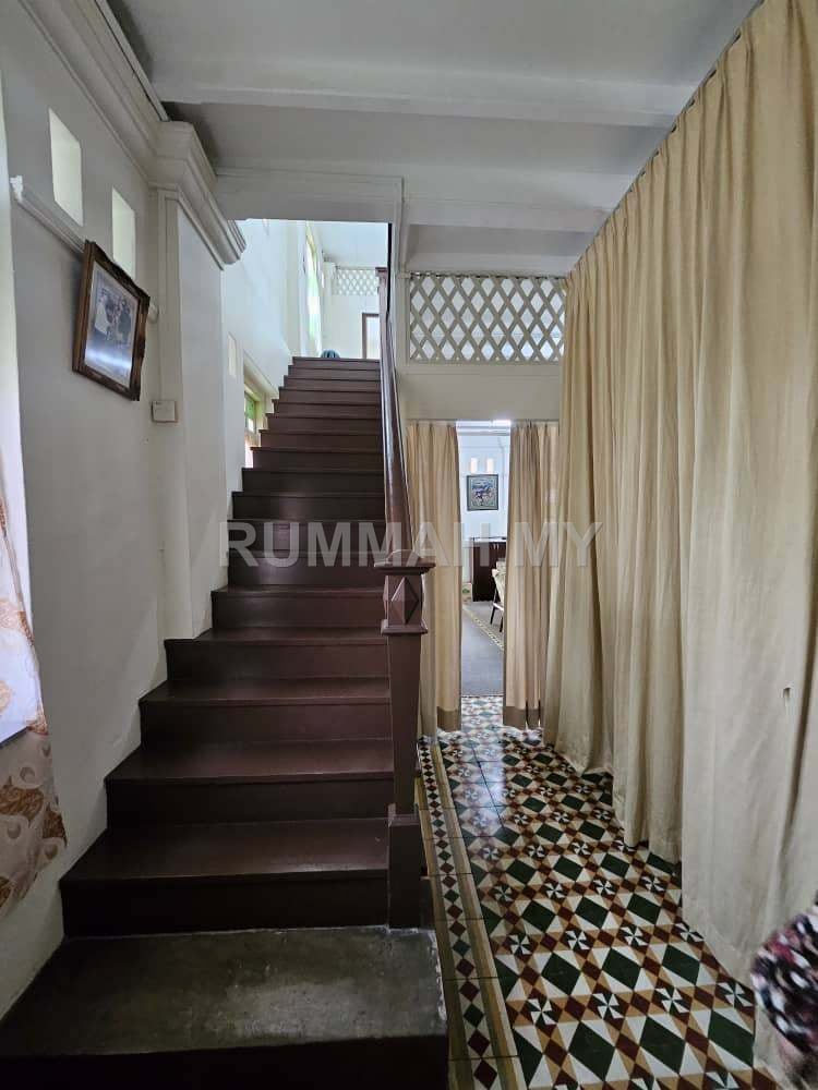 house in George Town, Penang — photo 2