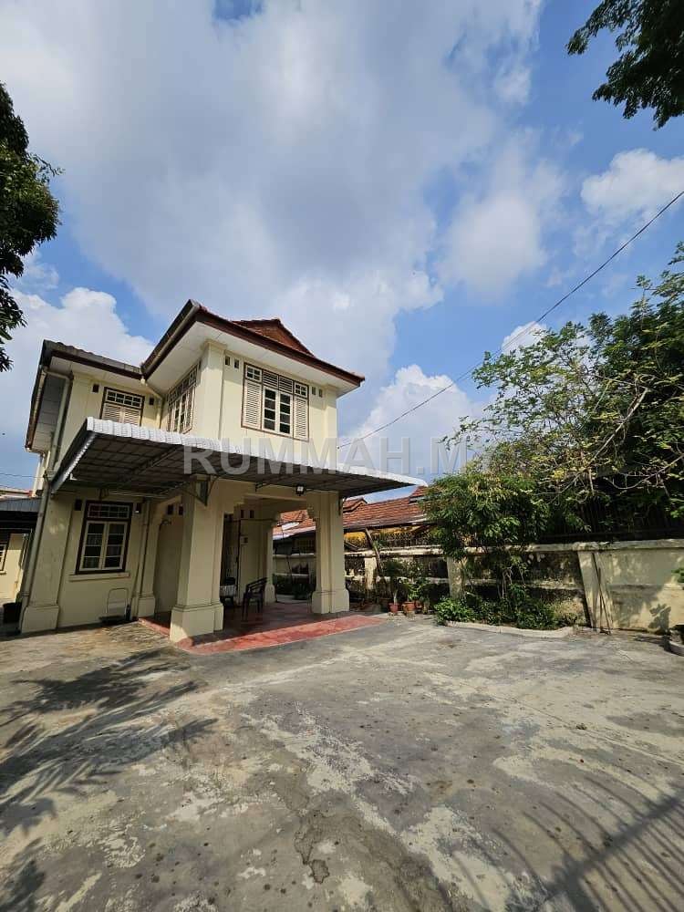 5-bedroom house in George Town, Penang for rent - Georgetown bungalow for rent Jalan utama