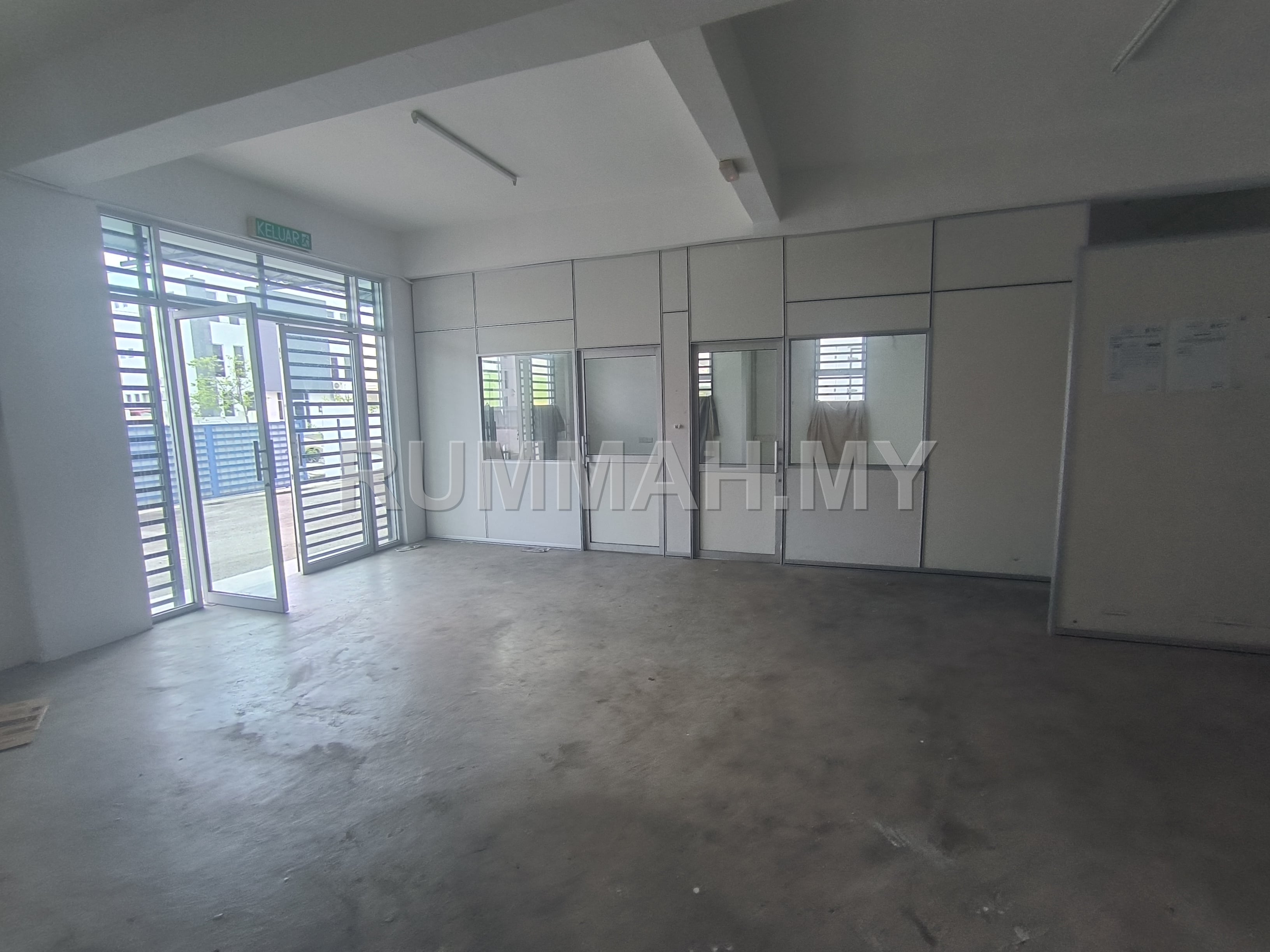 industrial in Simpang Ampat, Unknown — photo 2