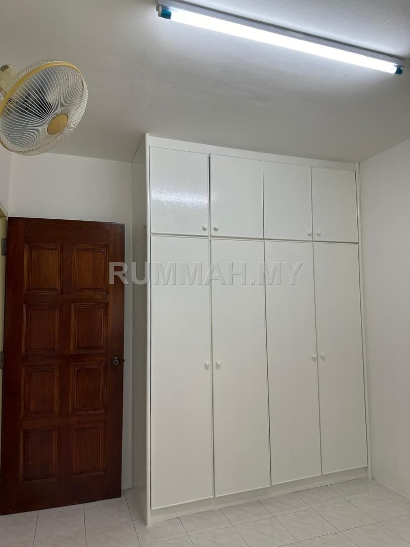 condo in Batu Lanchang, Penang — photo 4