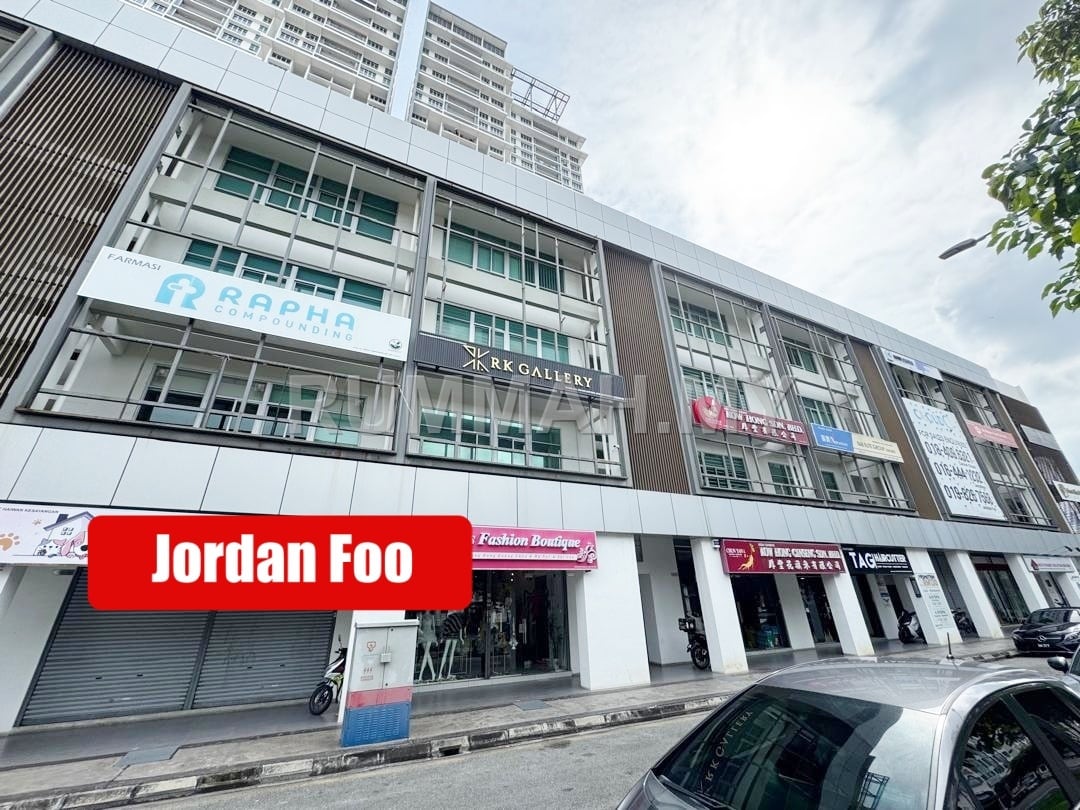 2 Storey Shop Sandiland Cloud 9 Georgetown Freehold Face main road