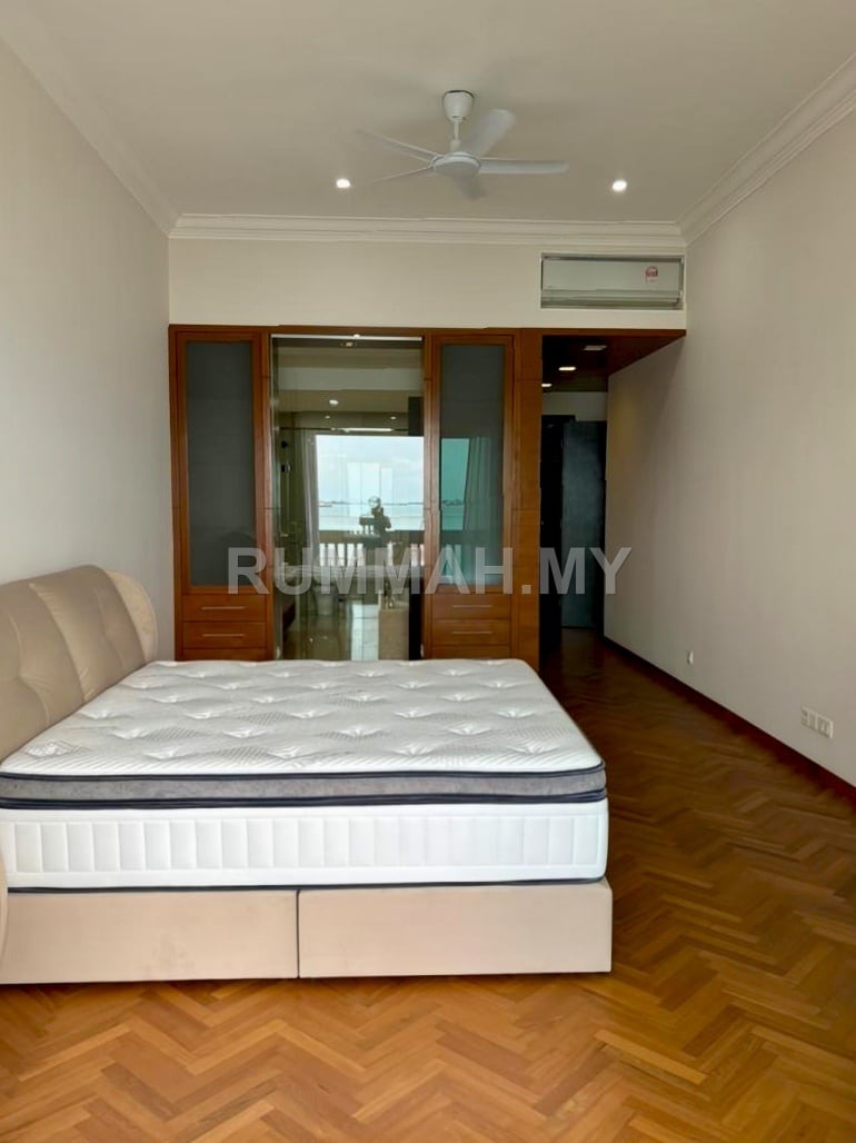 condo in Tanjung Tokong, Penang — photo 5