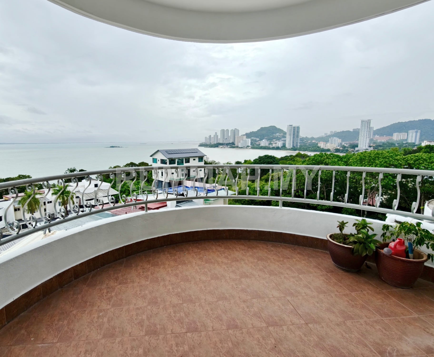 condo in Batu Ferringhi, Penang — photo 7