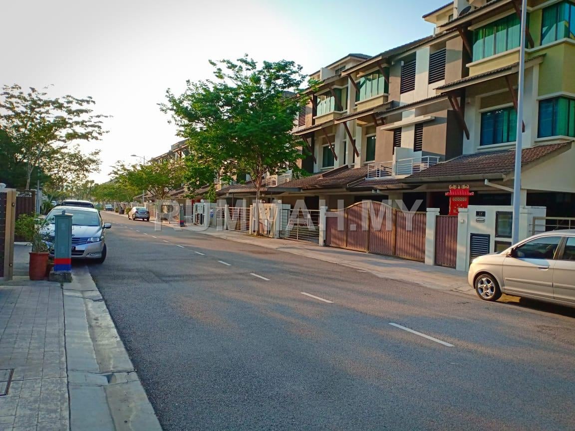 6-bedroom house in Batu Maung, Penang for sale - Southbay Residence Batu Maung