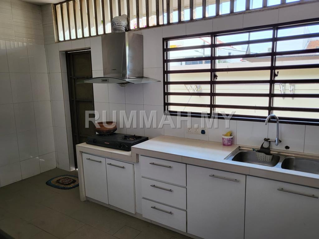 house in Batu Uban, Penang — photo 3