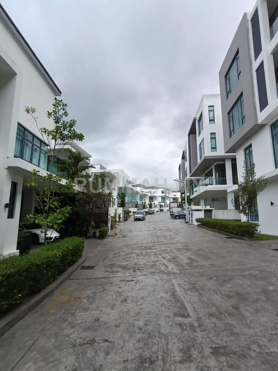 house in Gelugor, Penang — photo 2