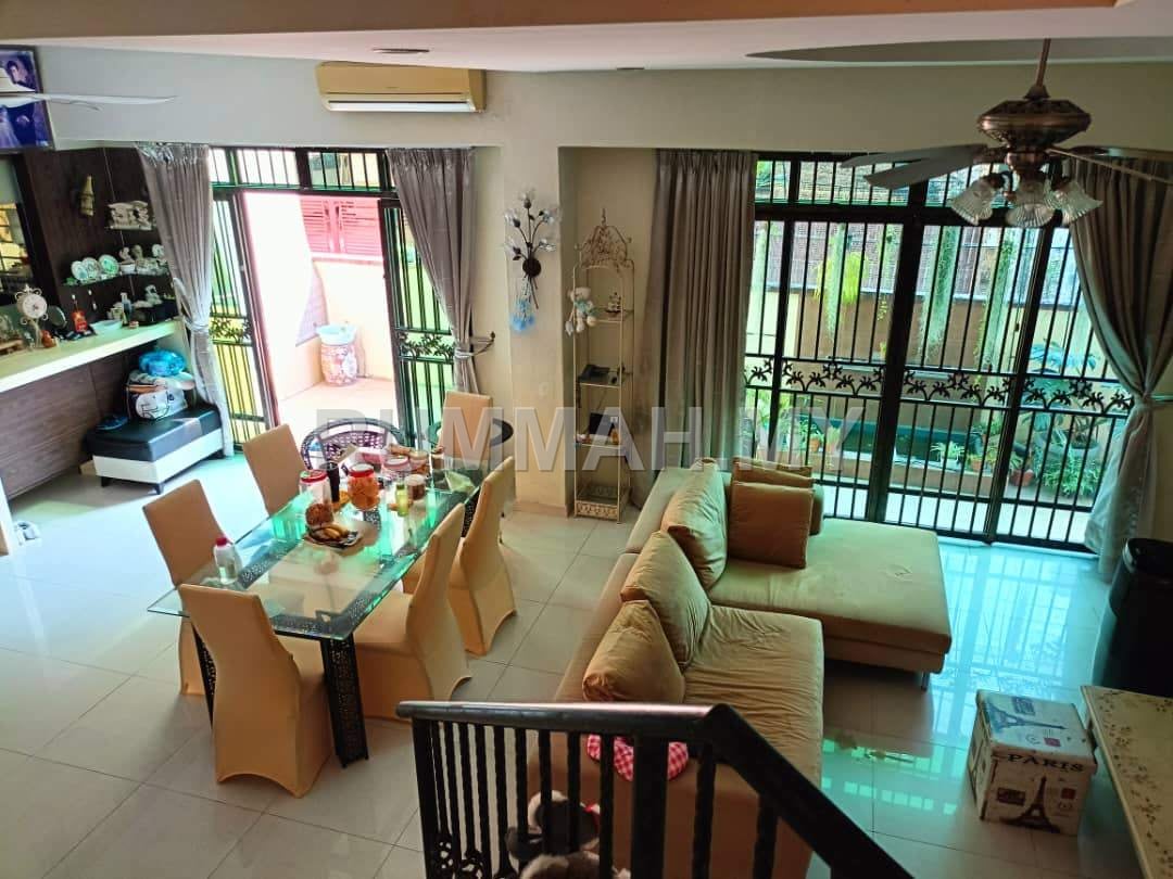 house in Bukit Jambul, Penang — photo 3
