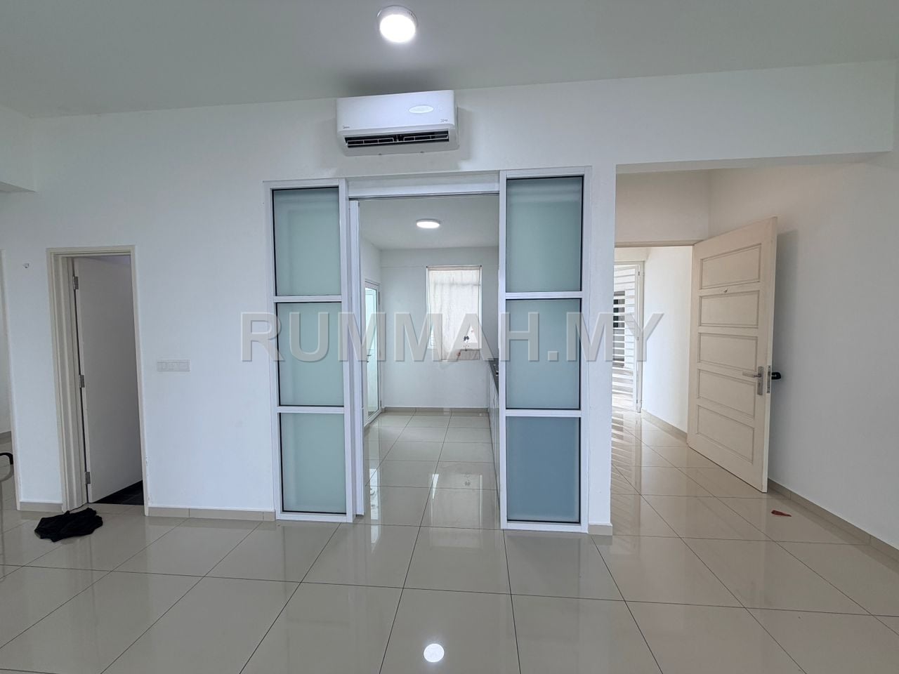 3-bedroom condo in Bayan Lepas, Penang for rent - SummerSkye Residences @ Bayan Lepas For Rent