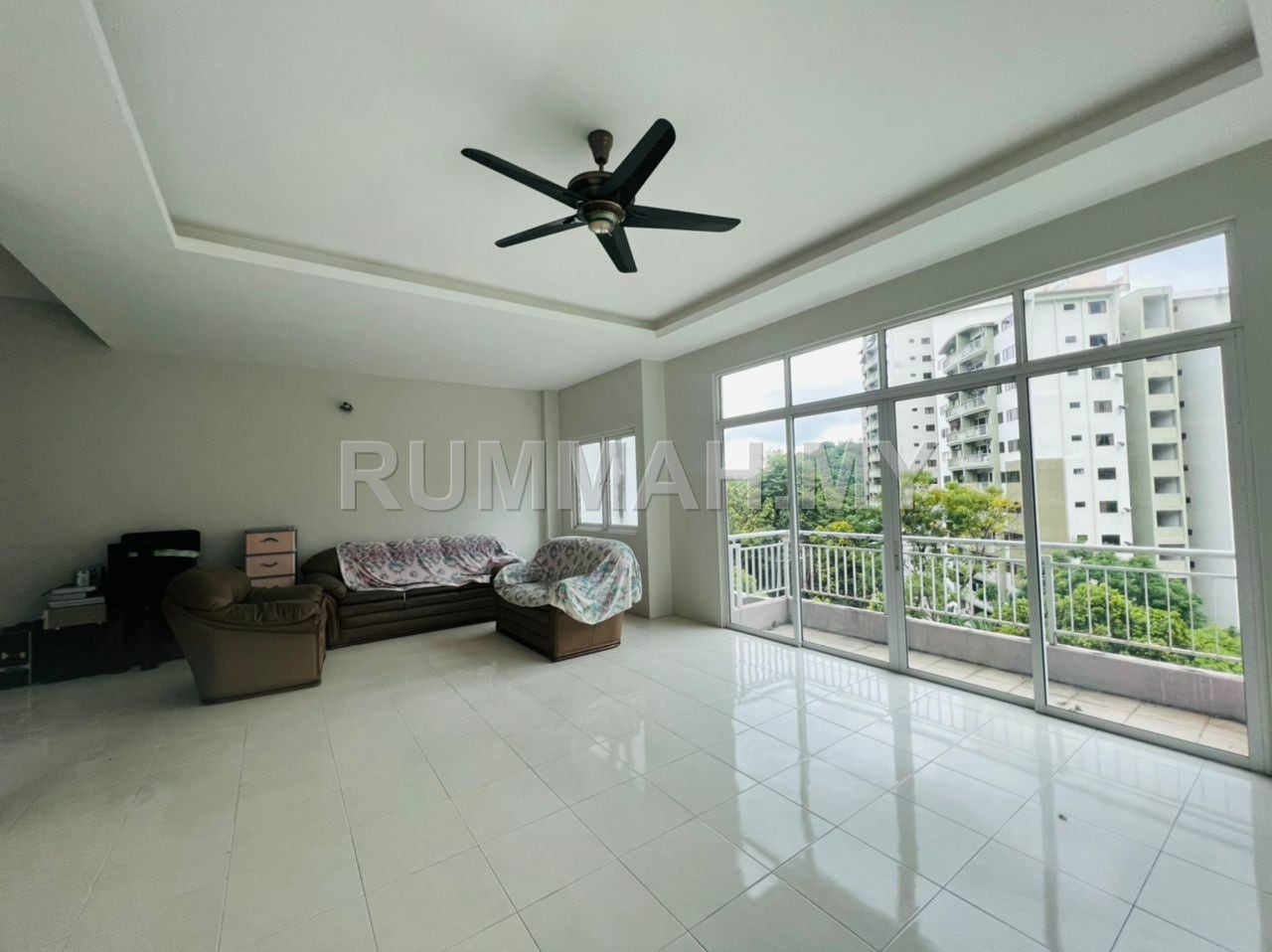 house in Bukit Jambul, Penang — photo 2