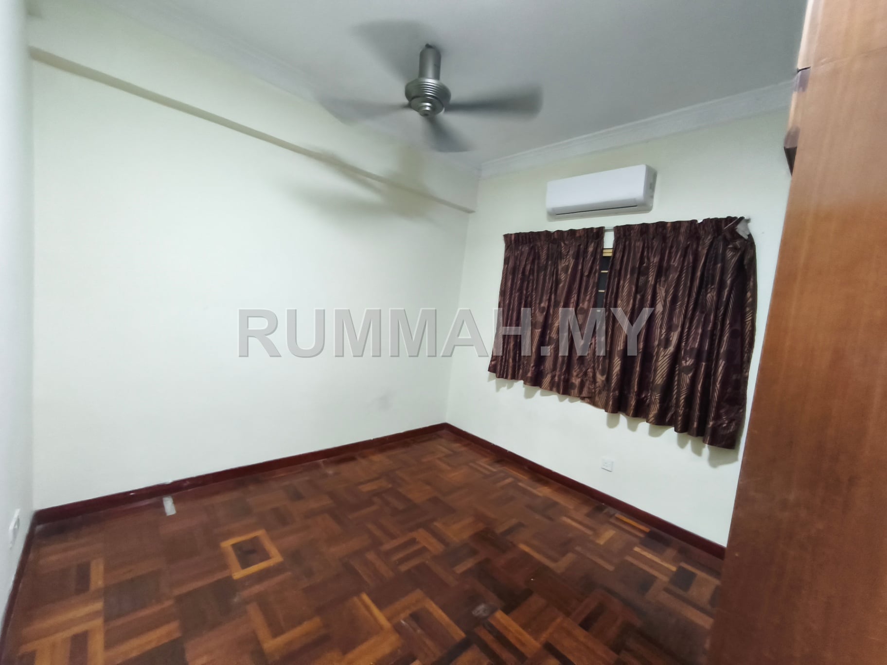 condo in Bandar Sunway, Selangor — photo 5