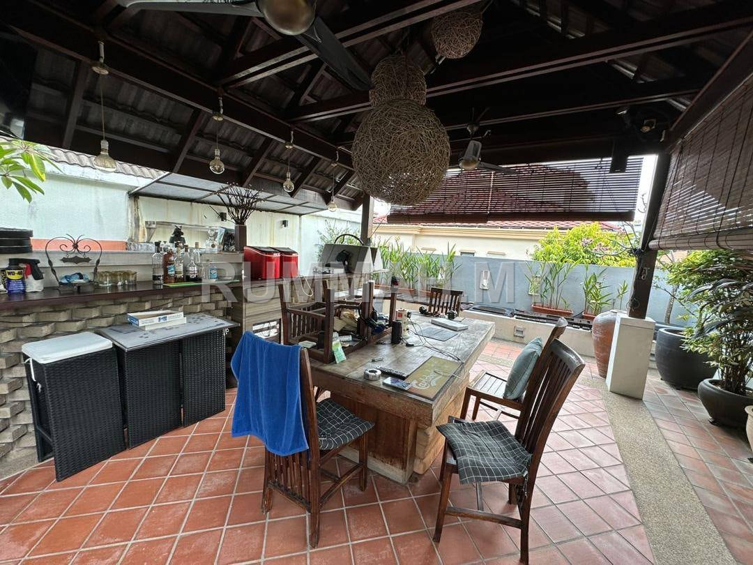 house in Pulau Tikus, Penang — photo 2