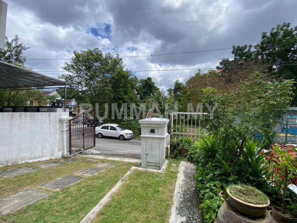 house in Taman Bukit Emas Seri Kembangan, Selangor — photo 2
