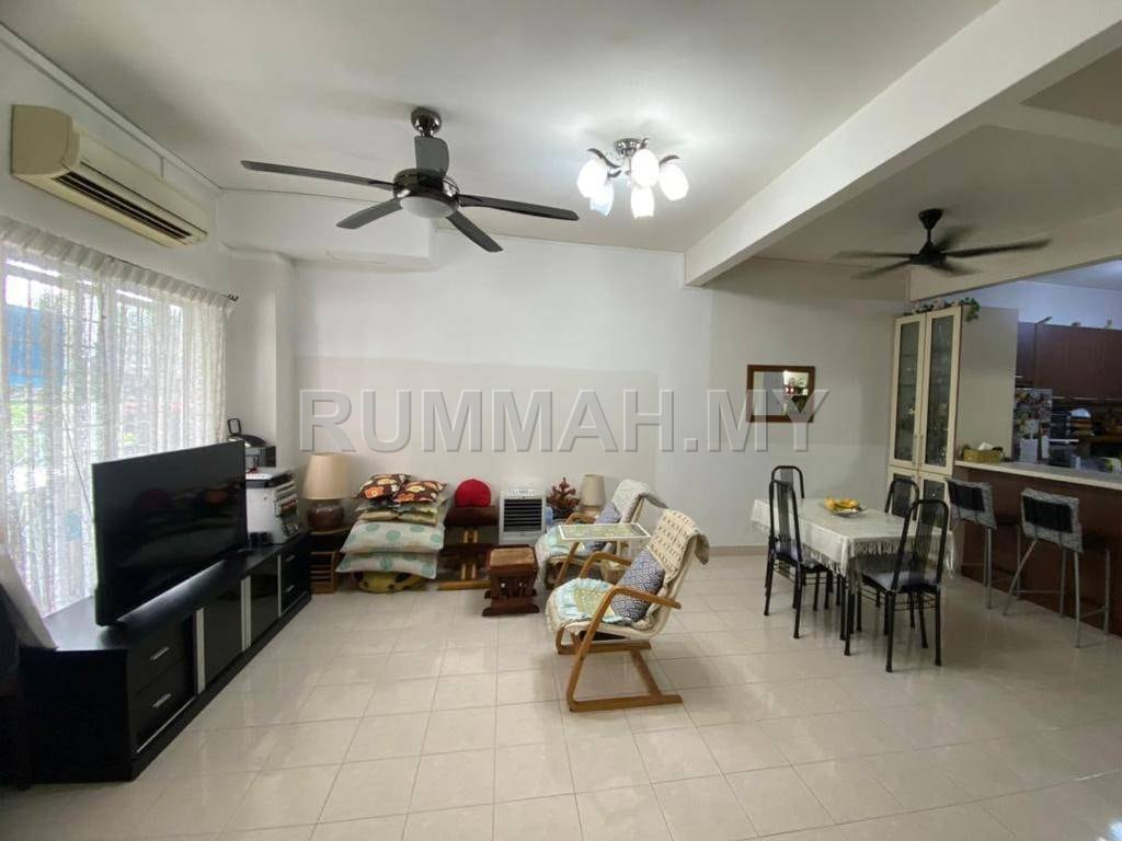 house in Taman Bukit Emas Seri Kembangan, Selangor — photo 3