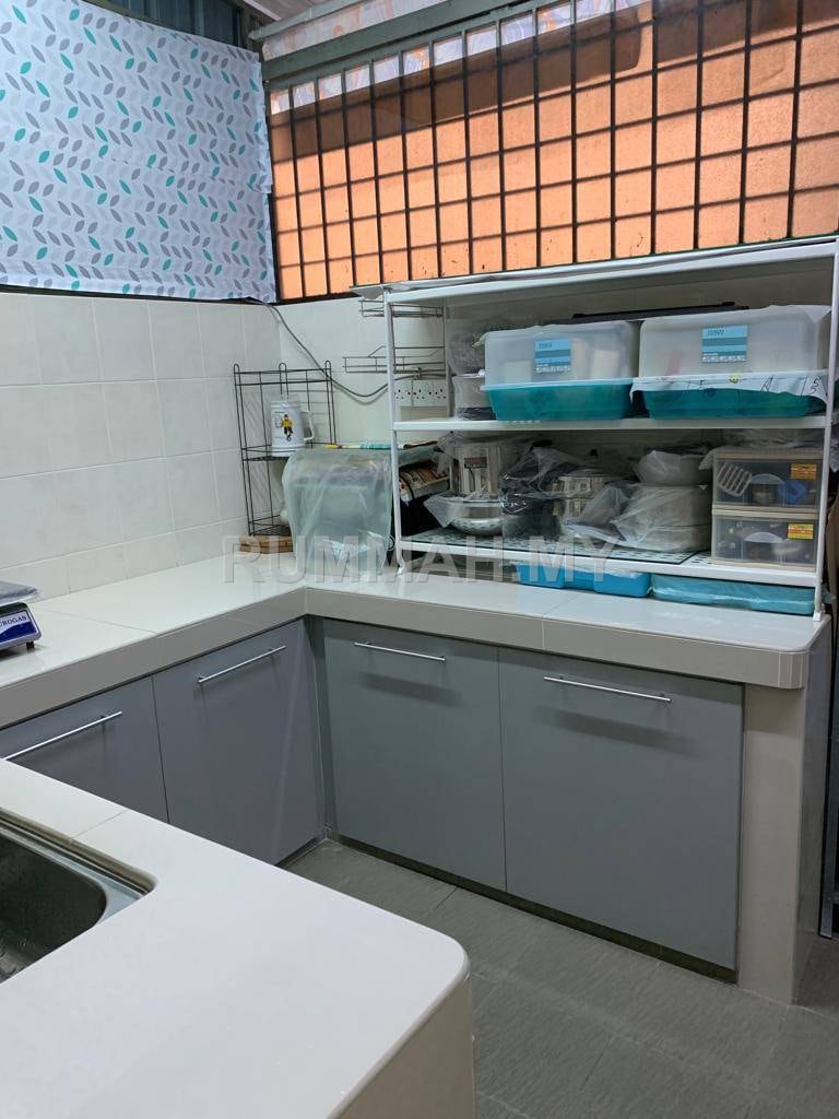 house in Taman Bukit Emas Seri Kembangan, Selangor — photo 6