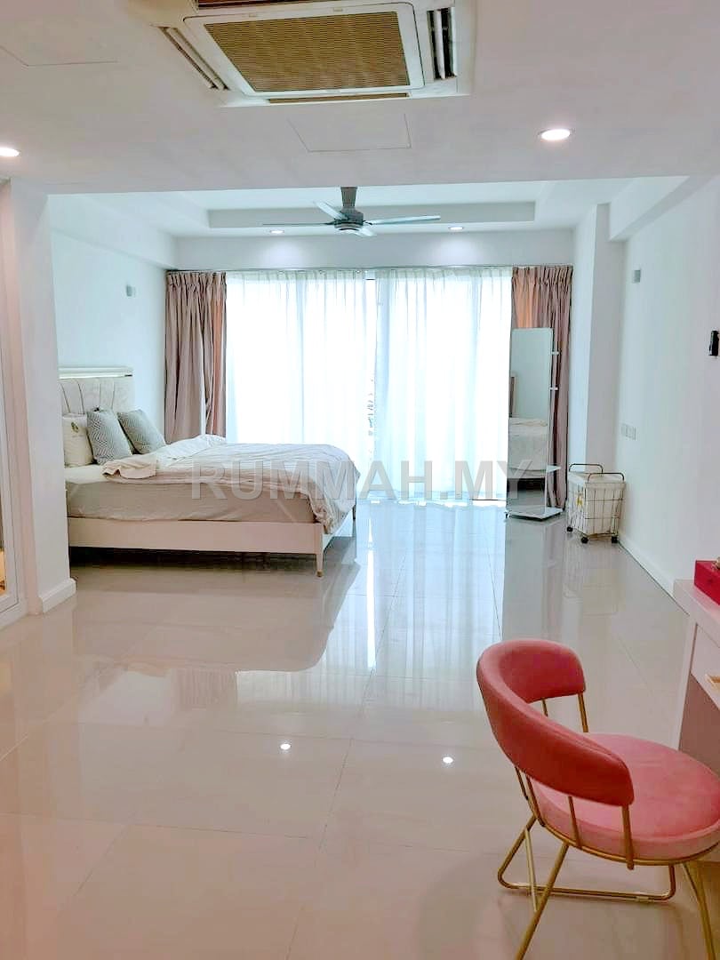 condo in Batu Uban, Penang — photo 6