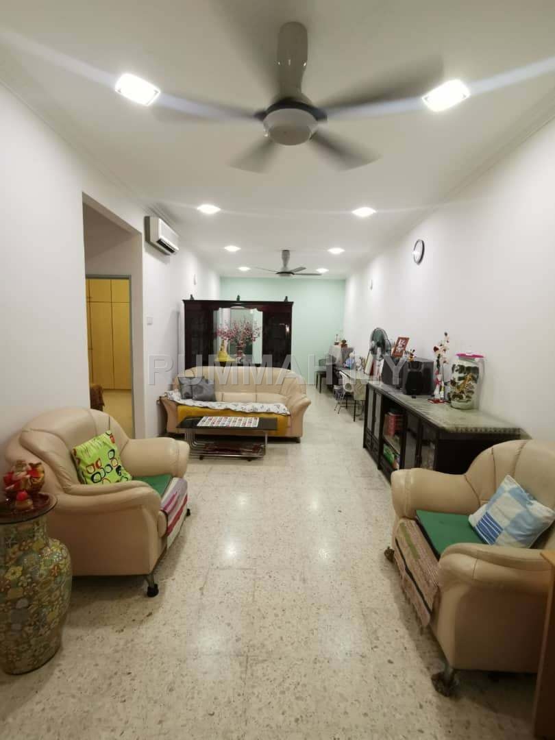3-bedroom house in Jelutong, Penang for sale - 🏡 Single Storey Semi-D For Sale – Jelutong