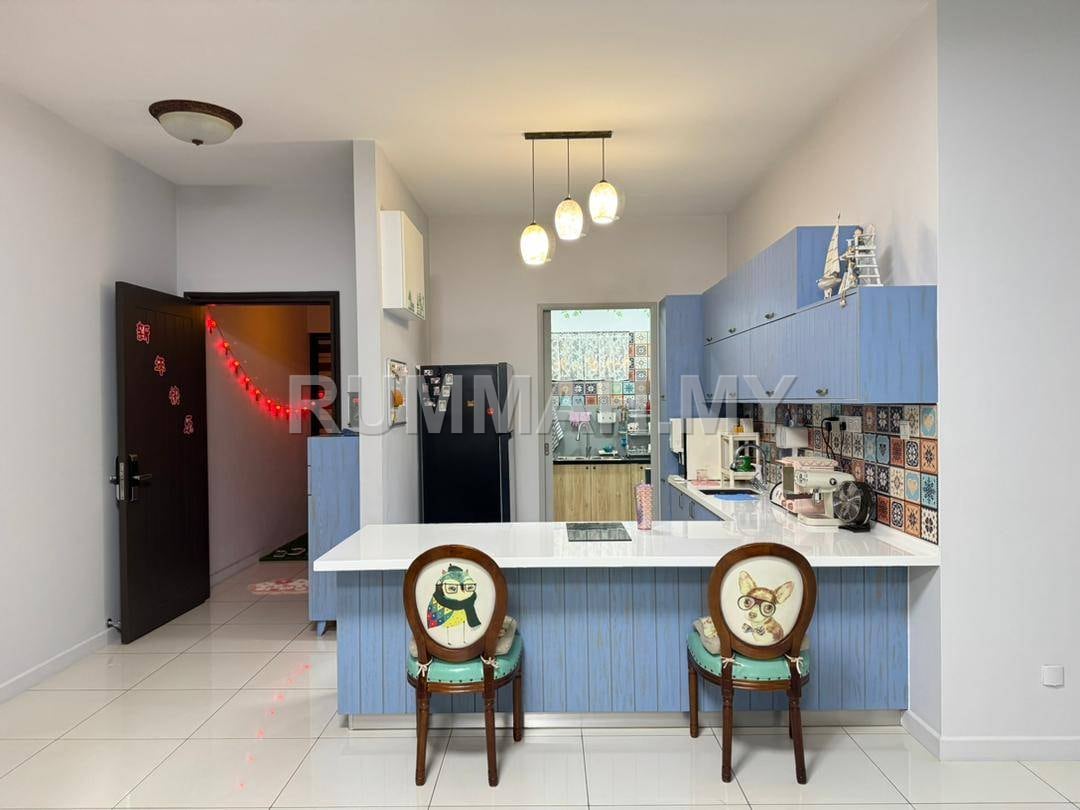 4-bedroom condo in Gelugor, Penang for sale - Condo for Sale @ The Light, Gelugor | Sea View