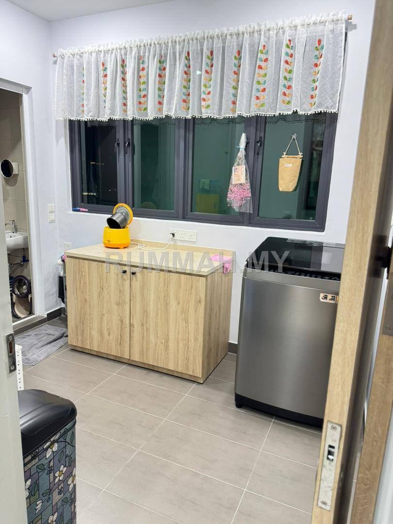 condo in Gelugor, Penang — photo 3