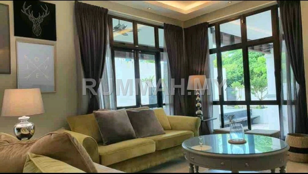 5-bedroom house in Gelugor, Penang for sale - Double Storey Semi-D for Sale @ Bukit Gambier | Renovated
