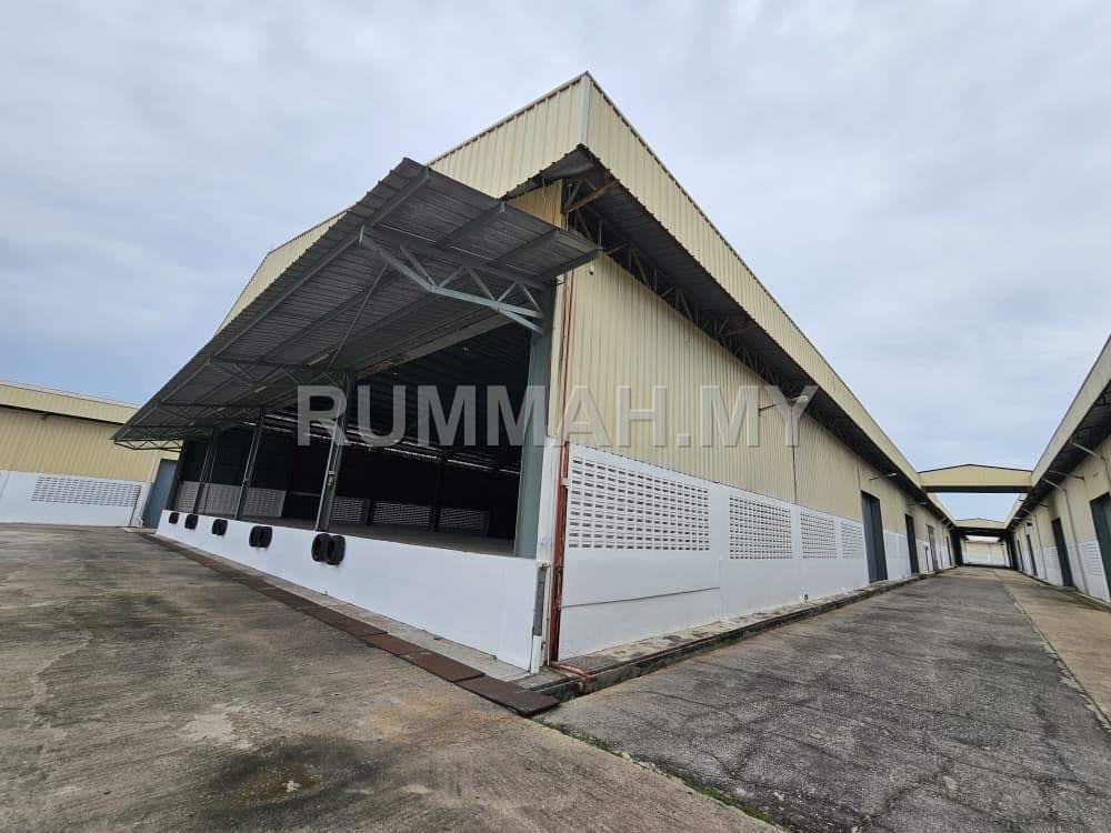 industrial in Labis, Johor — photo 2