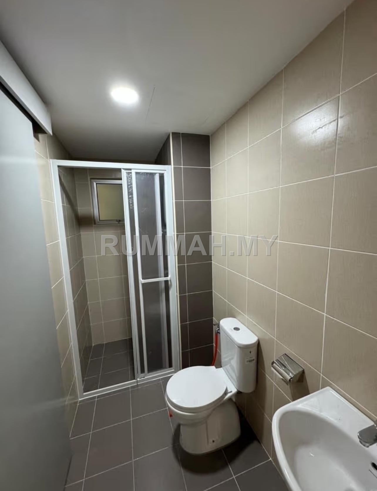 condo in Teluk Kumbar, Penang — photo 6