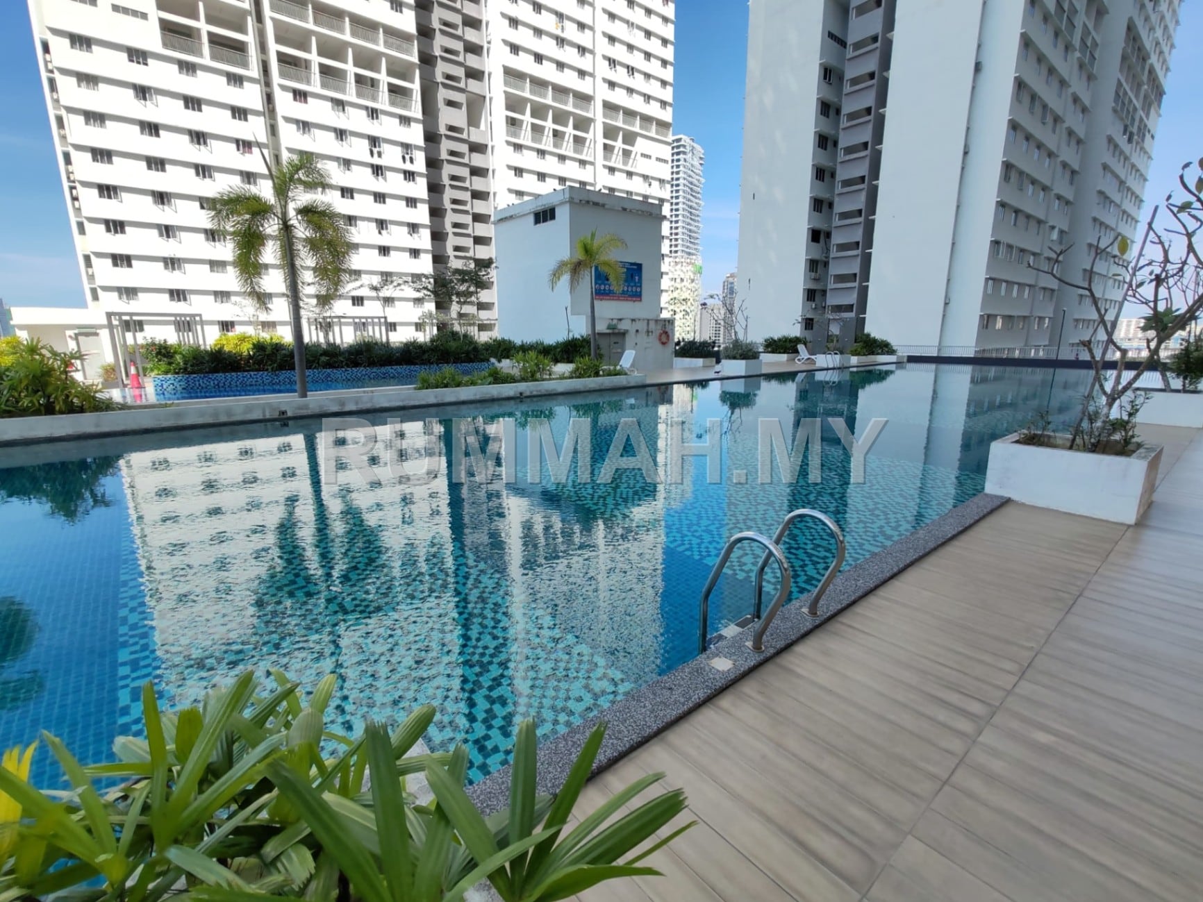 3-bedroom condo in George Town, Penang for sale - Condo for Sale @ The Rise Collection II, Penang | Leasehold