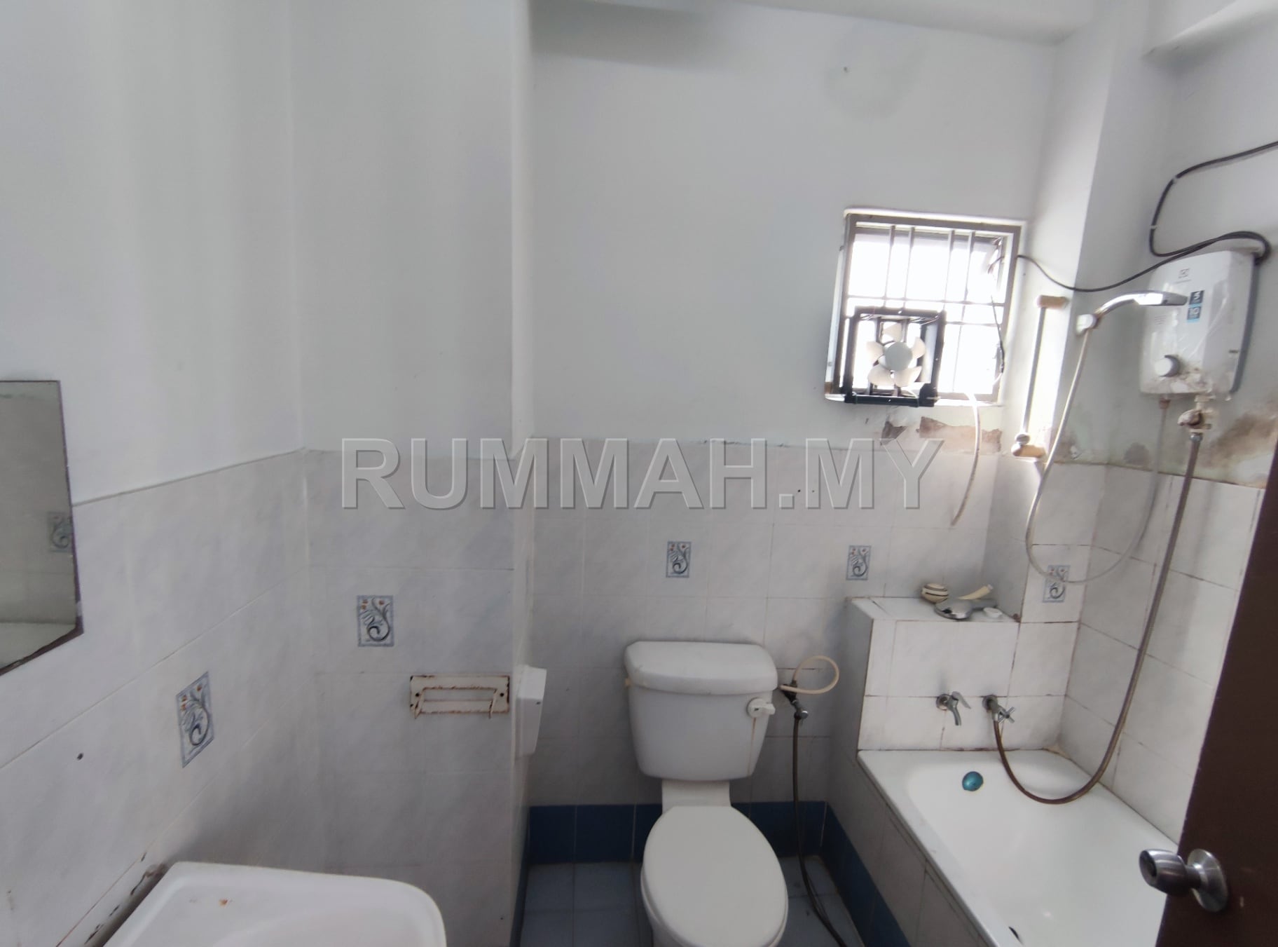 condo in Bandar Sunway, Selangor — photo 5