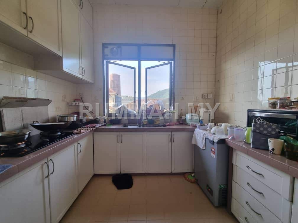 condo in Pulau Tikus, Penang — photo 5
